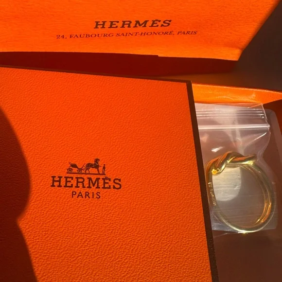Hermès Gold Enchaînée Scarf Ring with Box and bag Chaîne d’Ancre scarf ring - Picture 6 of 14